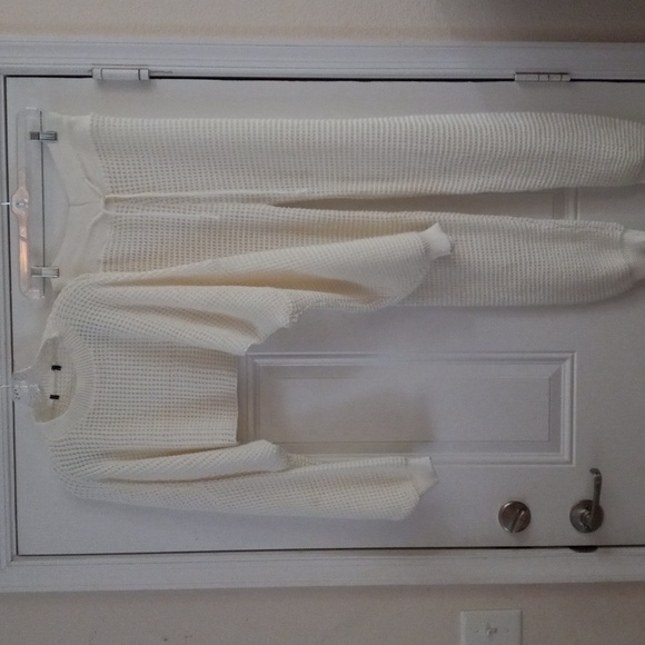Waffle Knit Set Long Drawstring Pants w/Crop Long Sleeve Sweater Ivory M/L NWOT - Picture 2 of 6